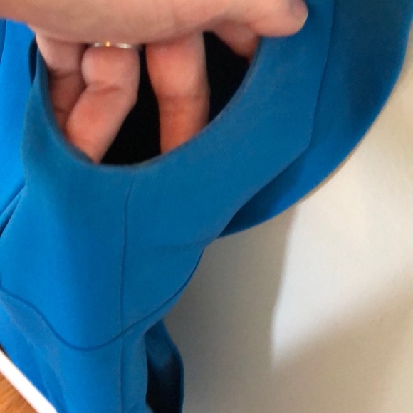 Andrienna Papell gorgeous dress - Picture 6 of 8